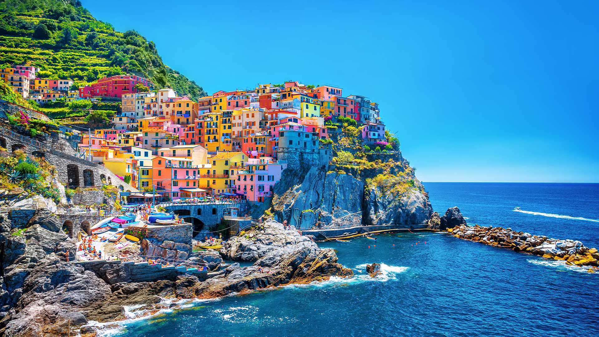 Destinations: Beautiful Colourful Cityscape on the Mountains over the Mediterranean Sea in Cinque-Terre, Italy, Europe